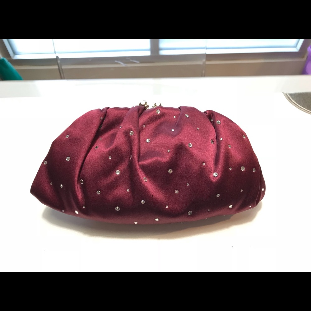 Beautiful NWT satin clutch with chain